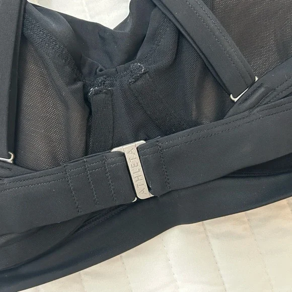 Athleta twist front bikini top with underwire 36D/DD - Picture 4 of 6